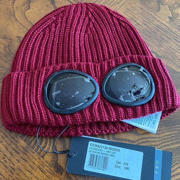 Brand New With Tags Authentic C.P. Company Glasses Accent Cuffed Tuque - Picture 1 of 9